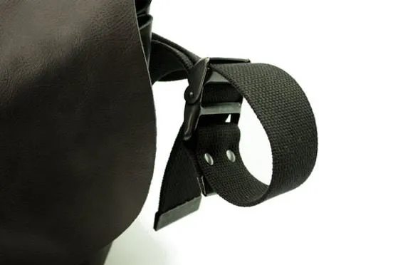 メッセンジャーバッグ (M)/BLACK-FAS