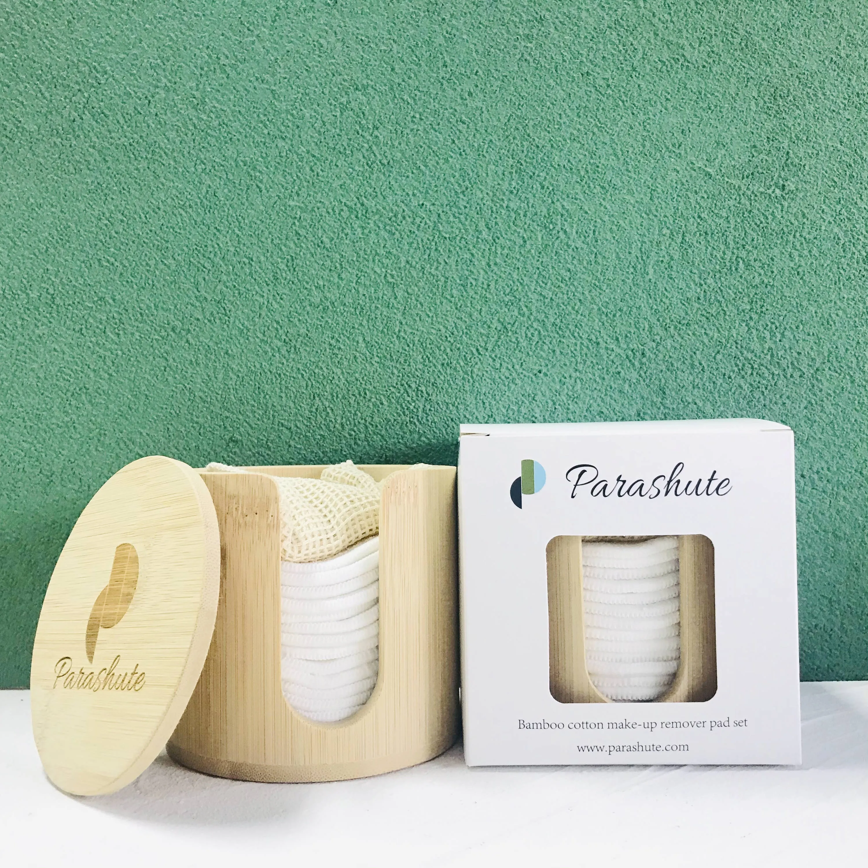 16 pads with 3 layers 100% Cotton Reusable Organic make up Remover and Facial cleaning pads. Made for parashuteHome.