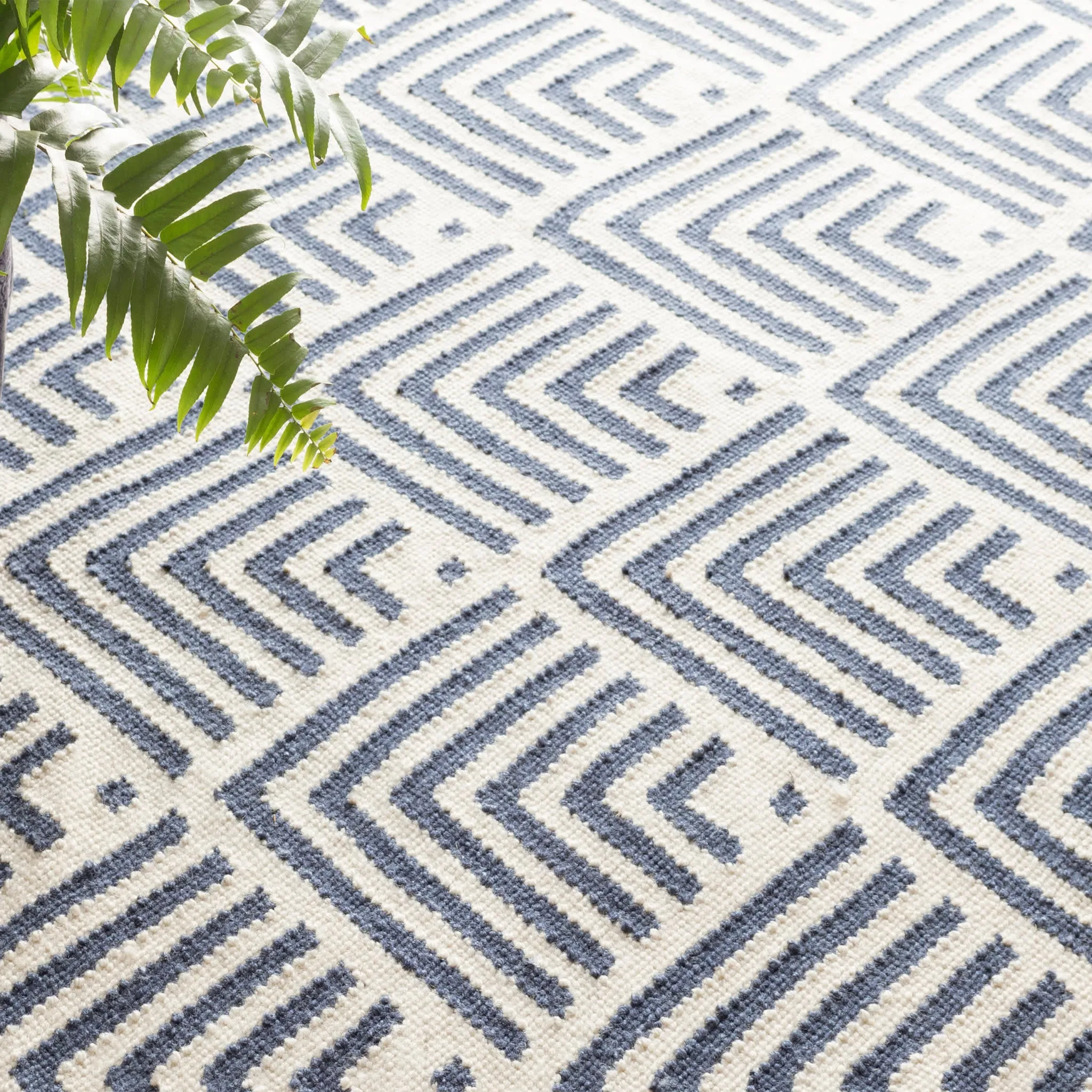 Cleo Navy Handwoven Indoor/Outdoor Rug Swatch