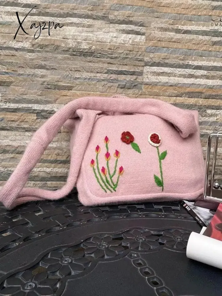 Ethnic Floral Embroidery Knitted Shopper Bag