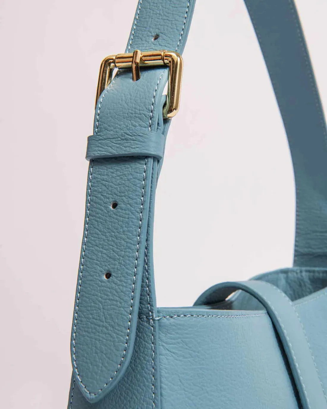 EVÉN Valenta baguette bag - light blue