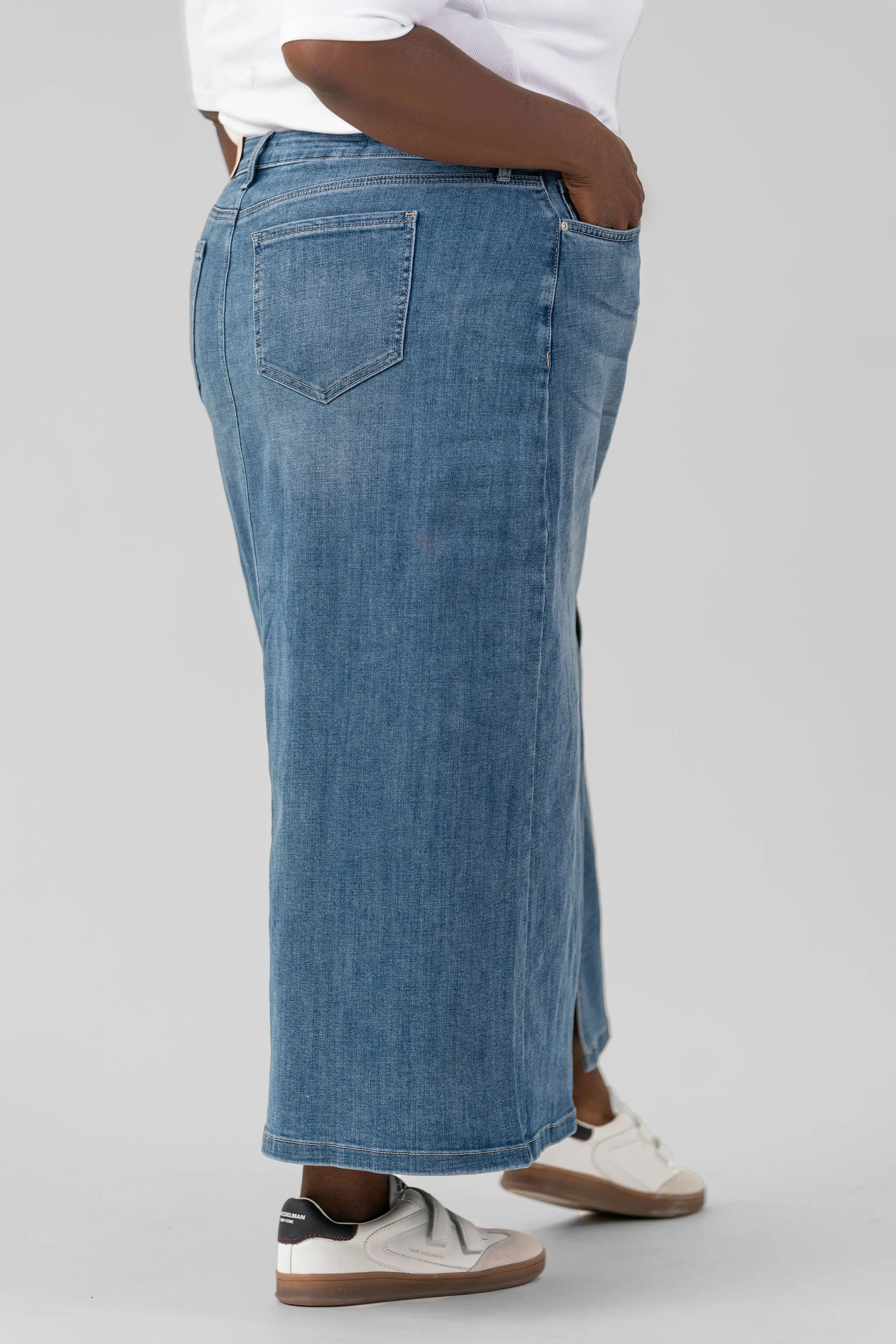 HIGH RISE LONG SKIRT WITH SLIT