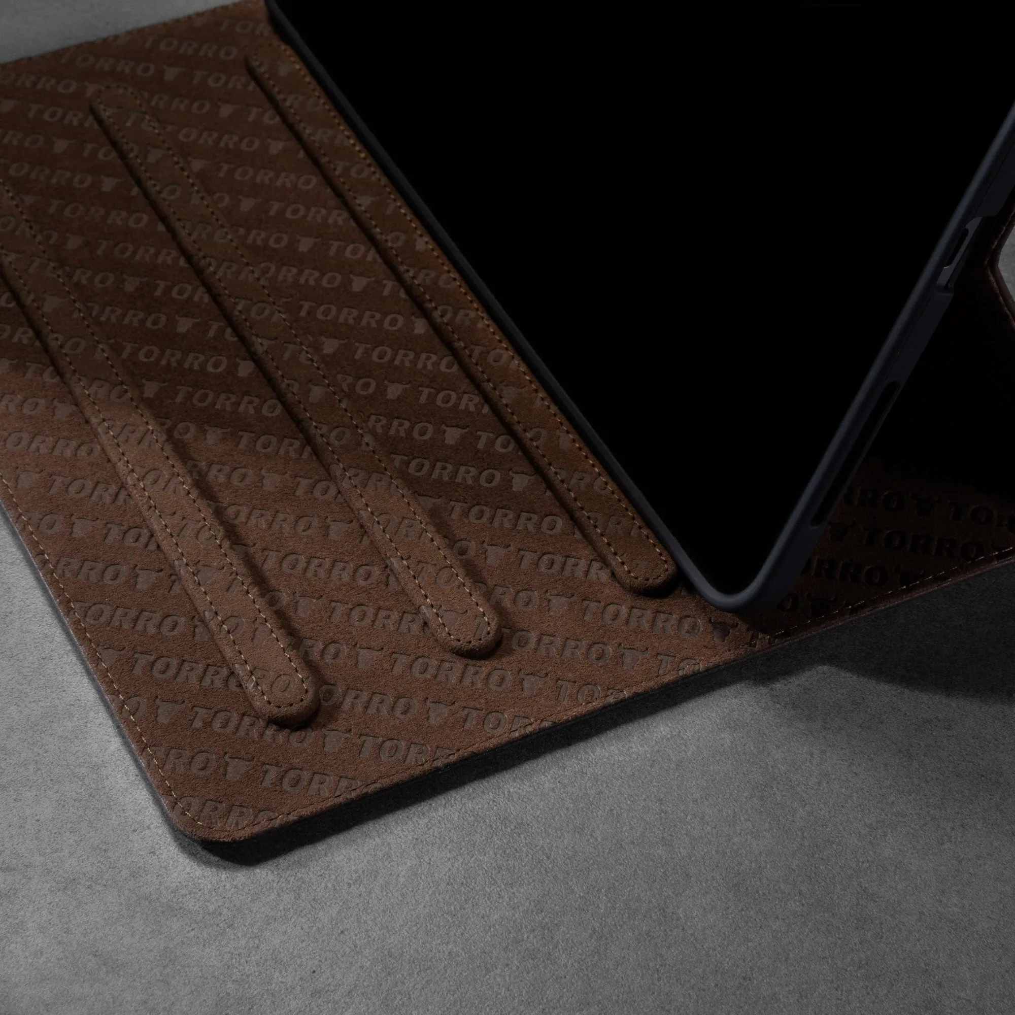 iPad Pro 11" Leather Case (4th, 3rd, 2nd & 1st Gen)