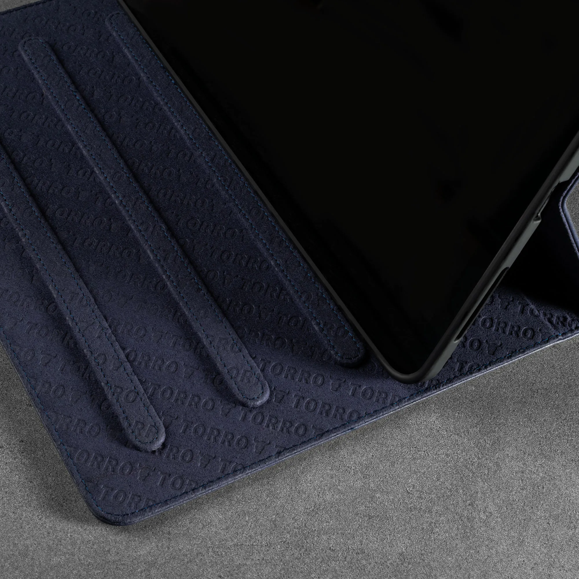 iPad Pro 11" Leather Case (4th, 3rd, 2nd & 1st Gen)