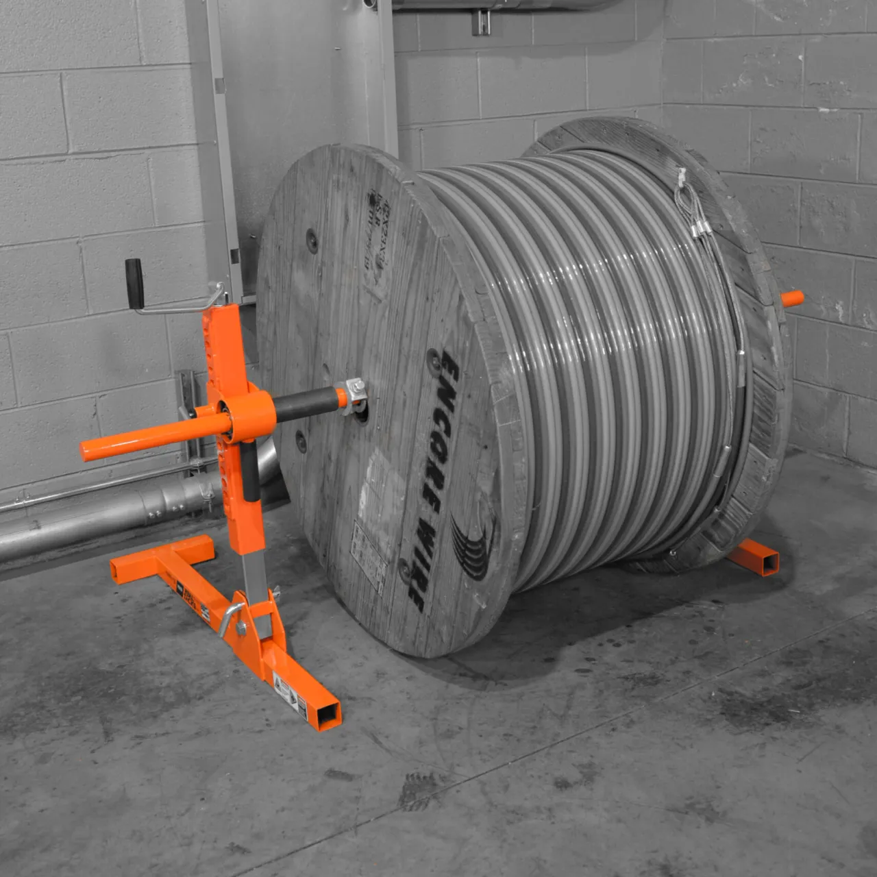 iToolco RJ6K Real Jacks Pair with 6000lb Capacity for 22in. to 66in. Wire Spools  - Reconditioned