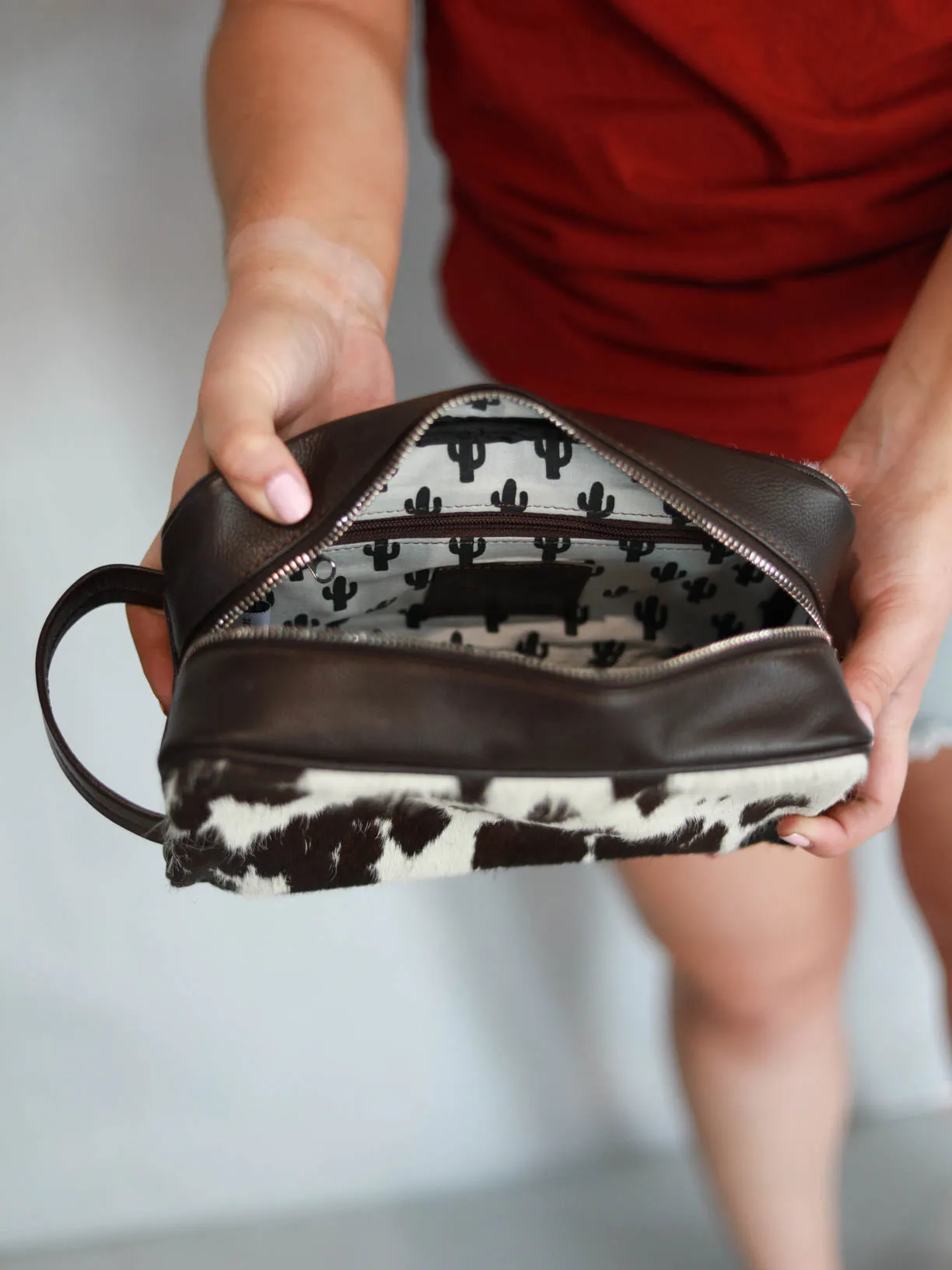 Kelsey Toiletries Bag - Dark Brown