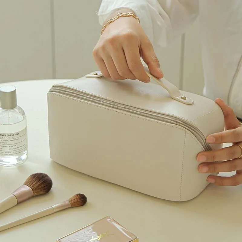 Large capacity Cosmetic Bag Train Case Vanity Case