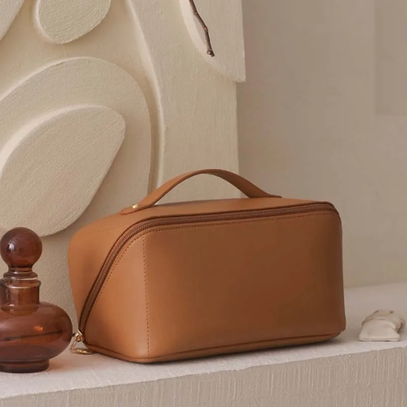 Large capacity Cosmetic Bag Train Case Vanity Case
