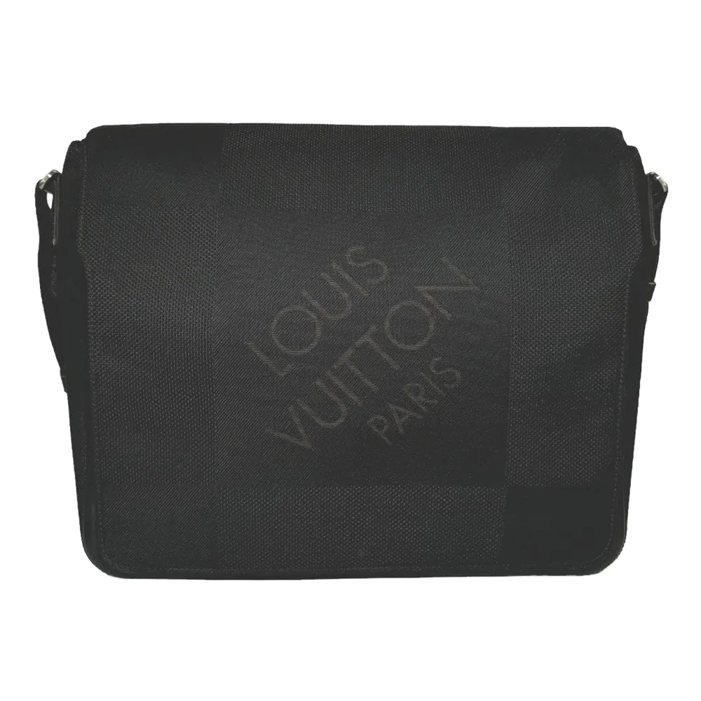 LOUIS VUITTON Terre Damier Geant Messenger Fabric Satchel LHQ59