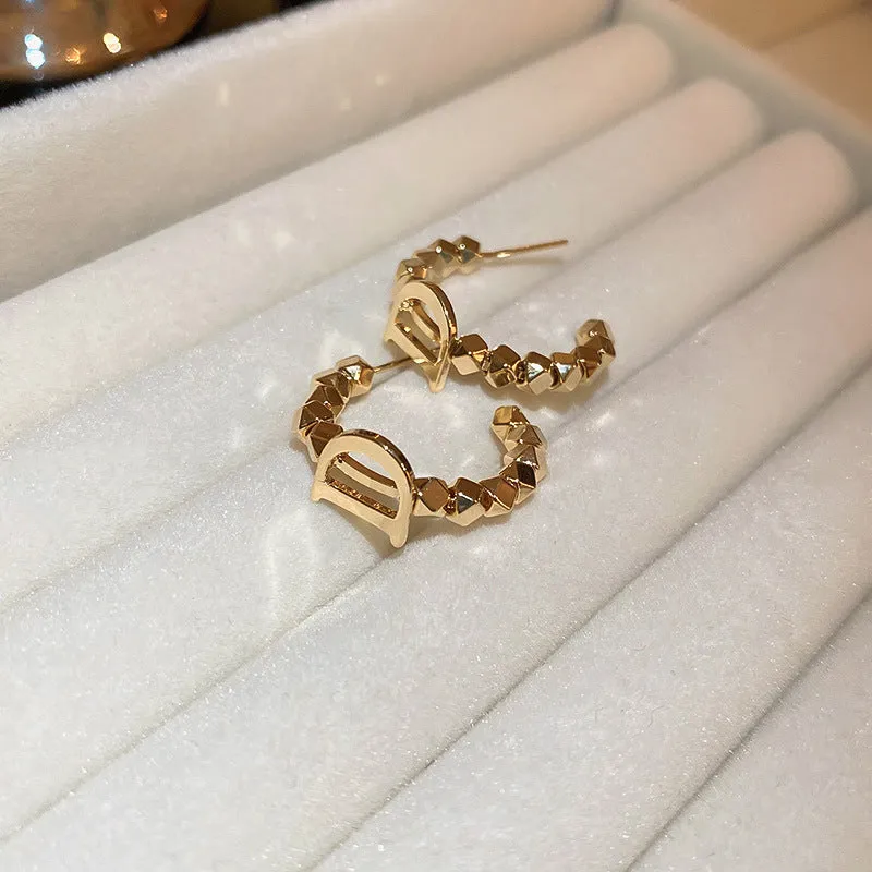 Luxurious Heart Copper Electroplating Earrings