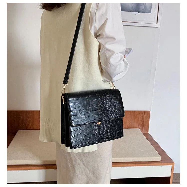 Luxurious Structured Retro Shoulder Bag