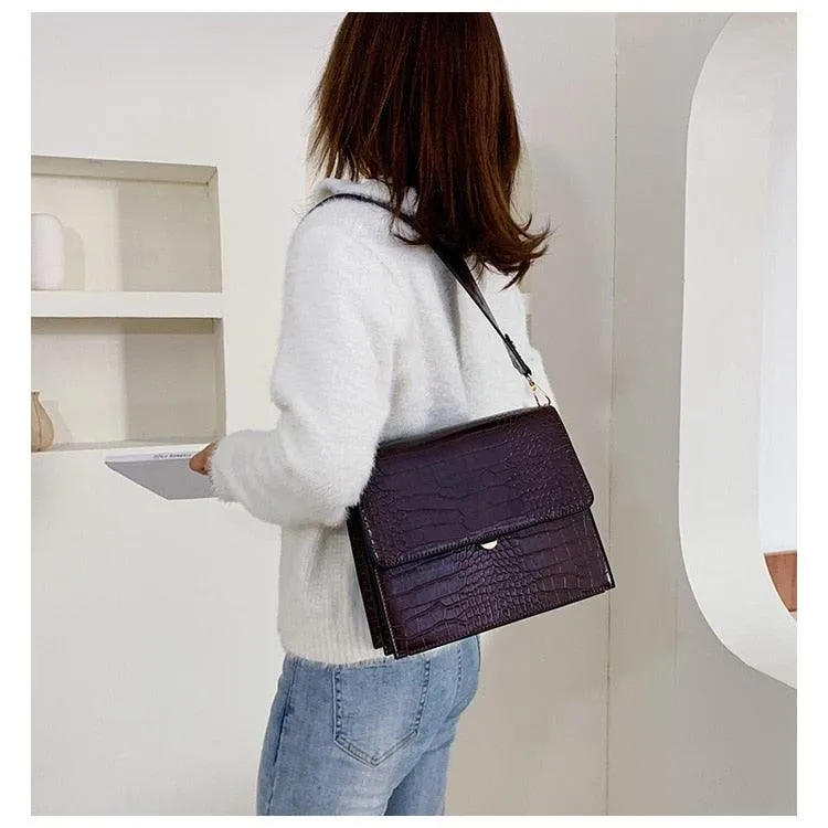 Luxurious Structured Retro Shoulder Bag