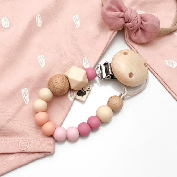 One.Chew.Three Silicone Dummy Holder Clip - Ombre