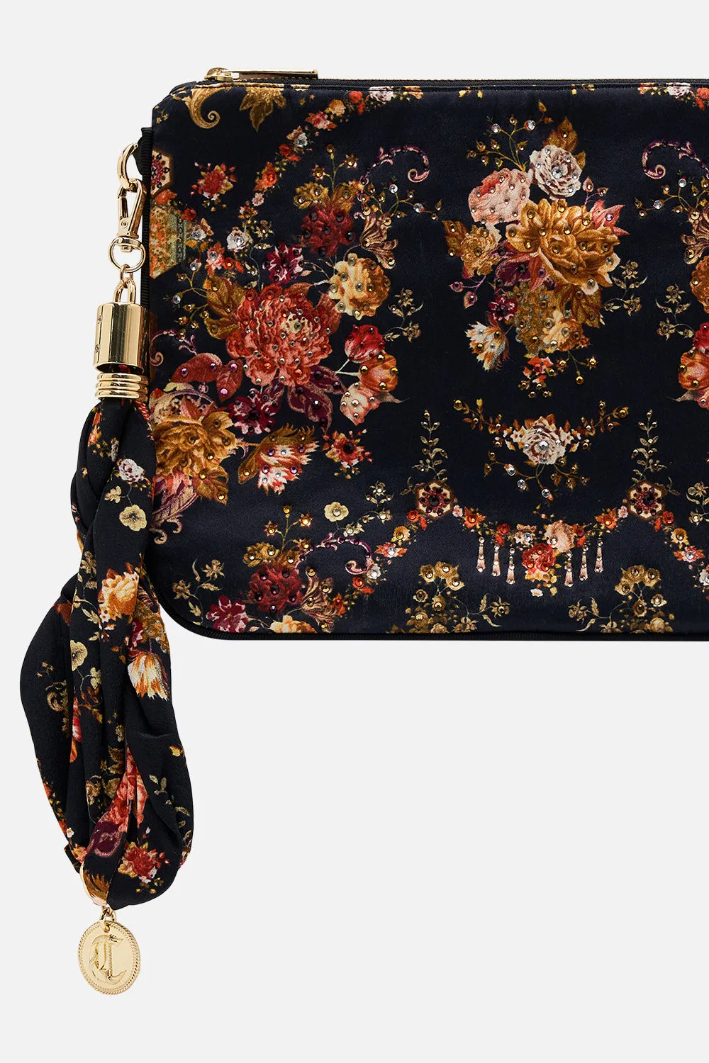 SCARF CLUTCH STITCHED IN TIME