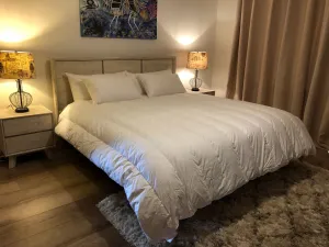 Super King Size Walled and Channel Quilt 95% White Polish Mother Goose Down 2 Blanket Warmth 900 Fill Power