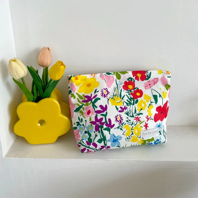 UAKISS  - Korean Floral Cosmetic Bag Cotton Fabric Makeup Organizer Bags Women Portable Cosmetic Storage Pouch Zipper Beauty Case Clutches