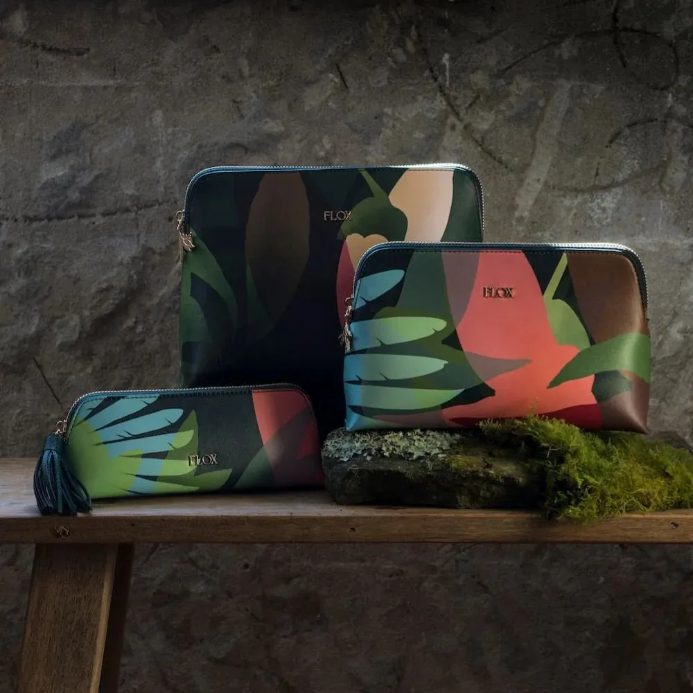 USE CODE FLOX30 TO RECEIVE 30% OFF! Flox Wai - Cosmetic Case Medium