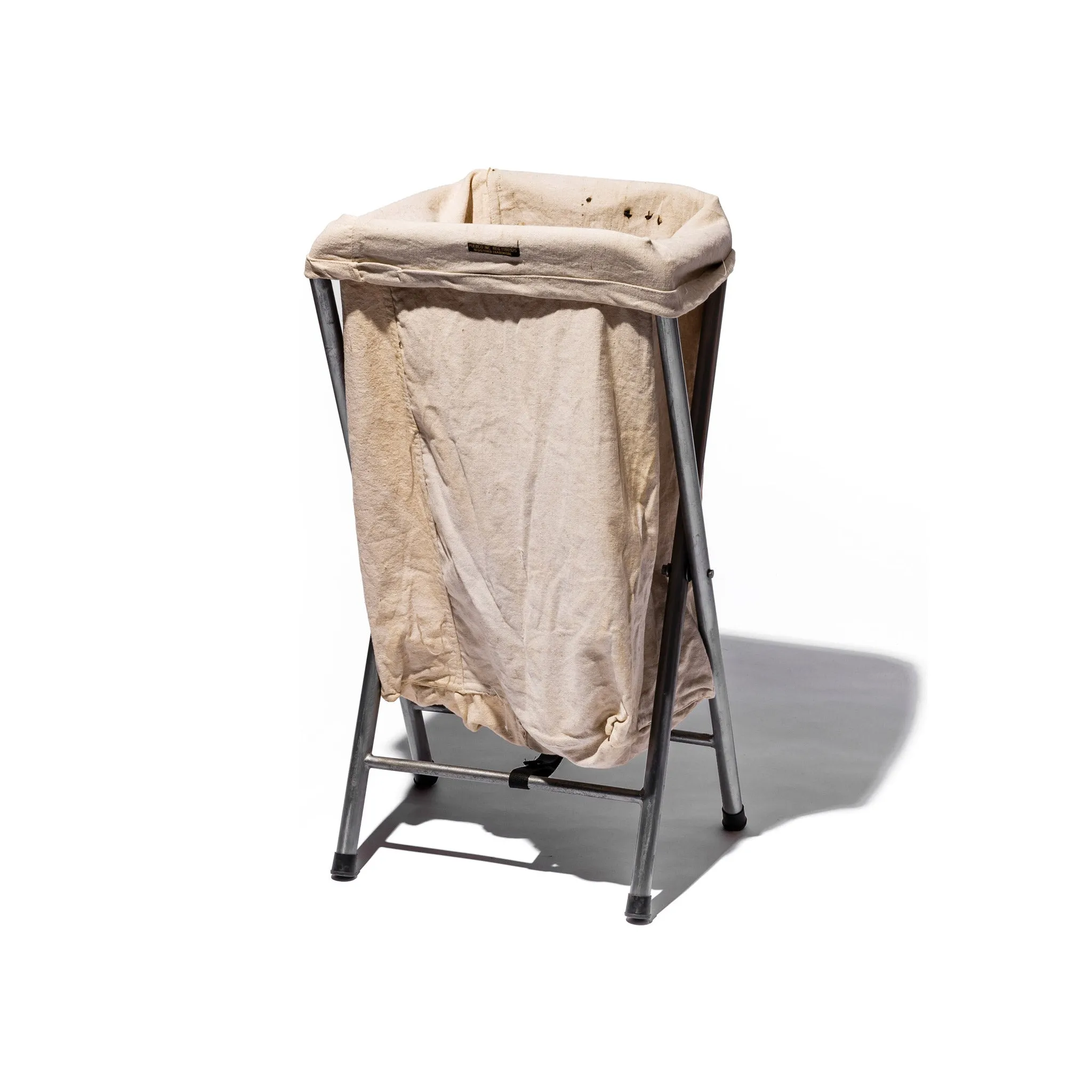 VINTAGE FOLDING LAUNDRY HAMPER - OFF WHITE