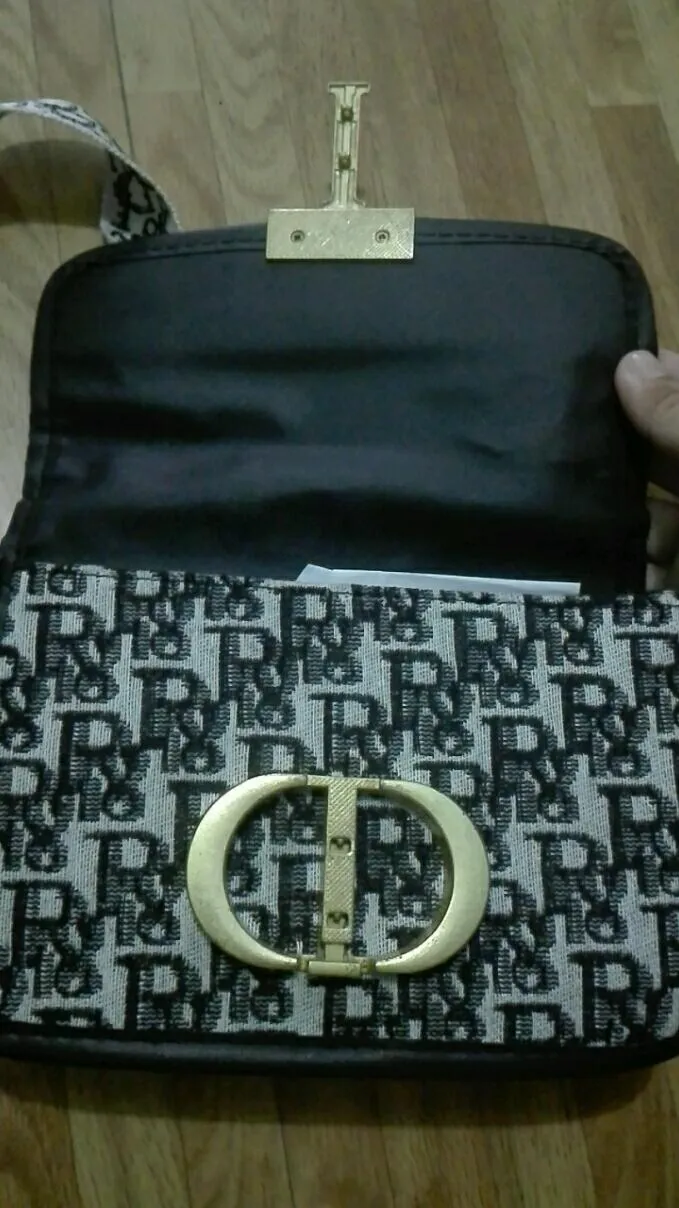 YB New Design High Quality Fashion Bag On Sale with Box Sling Bag_04