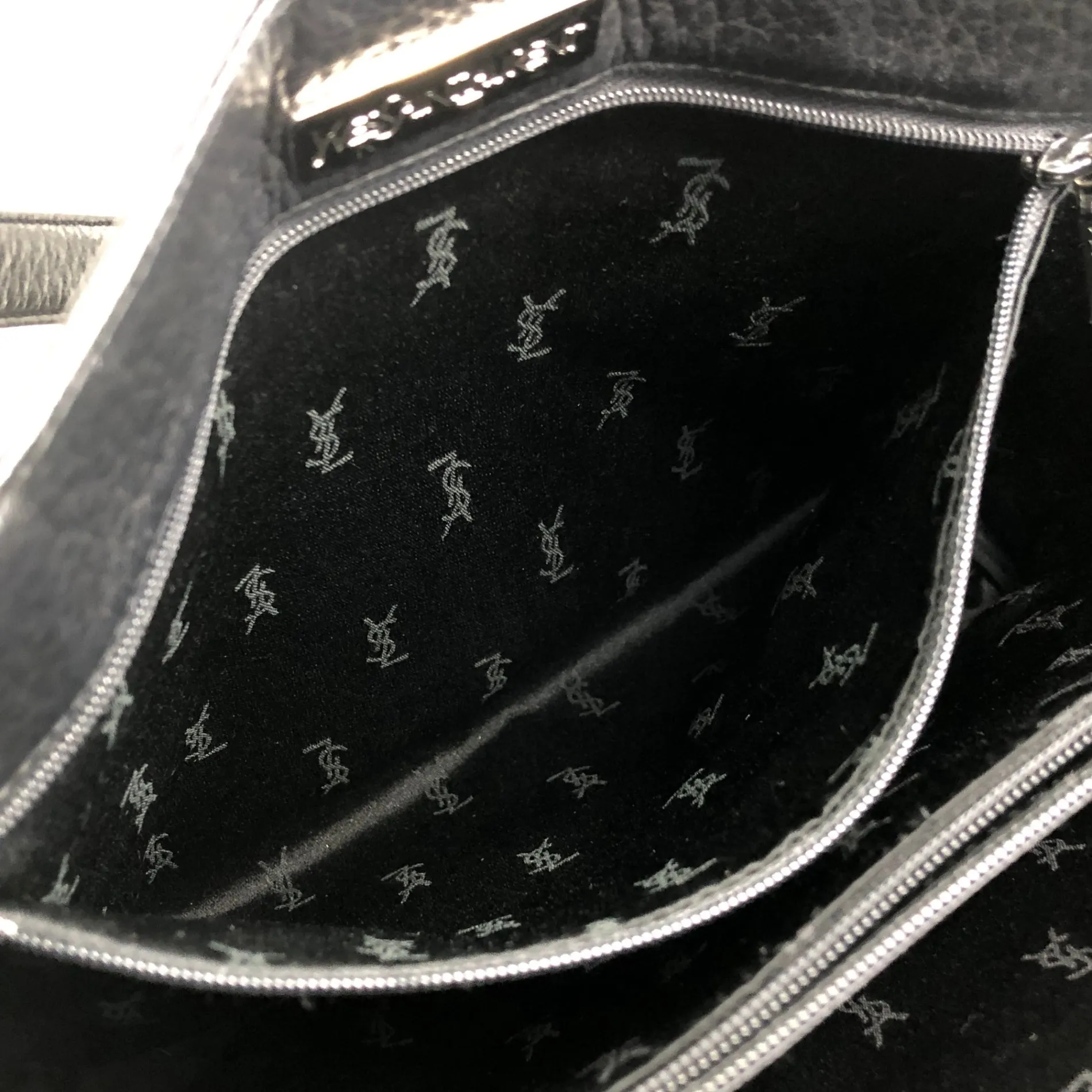 Yves Saint Laurent Logo Handbag Black Vintage ib4dvb