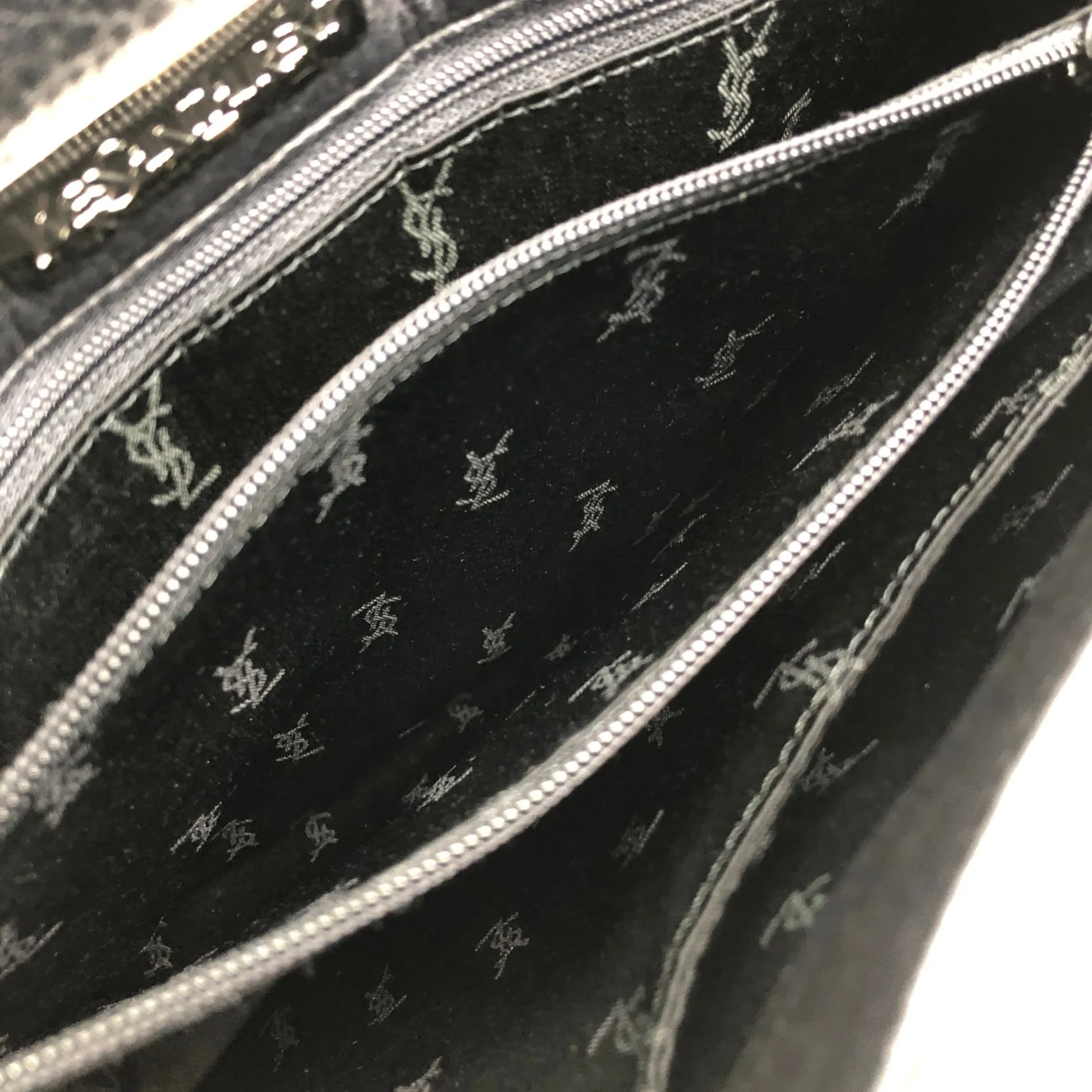 Yves Saint Laurent Logo Handbag Black Vintage ib4dvb